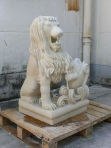 Voir le détail de cette oeuvre: lion  pierre de richemont